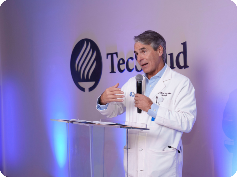 Dr. Guillermo Torre inauguración Instituto de Oncología